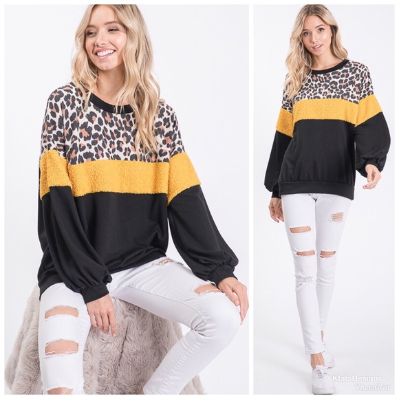 Sweaters - 🛍LAST 1! Leopard Color Block Fuzzy Sweater!